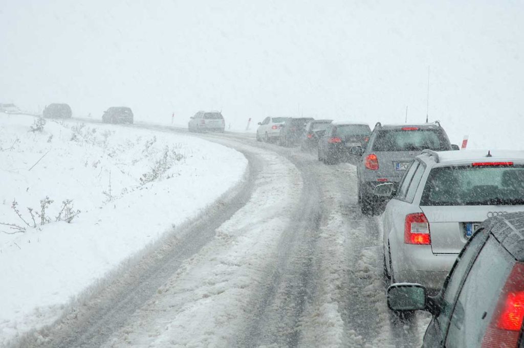 Car Accidents During Winter in Ohio | Malhotra & Assoc. Insurance